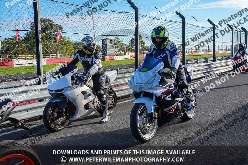donington no limits trackday;donington park photographs;donington trackday photographs;no limits trackdays;peter wileman photography;trackday digital images;trackday photos